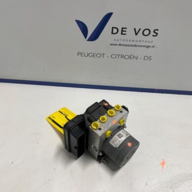 Peugeot 308 1.5 Blue HDi 130 16V ABS Pomp YHZ-YH01 2022 1647877780-9850523380