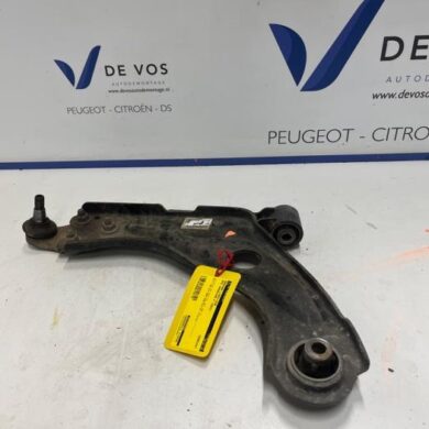 Opel Grandland X 1.6 Turbo 16V Hybrid Draagarm links-voor 2023 9816865580-9846329580