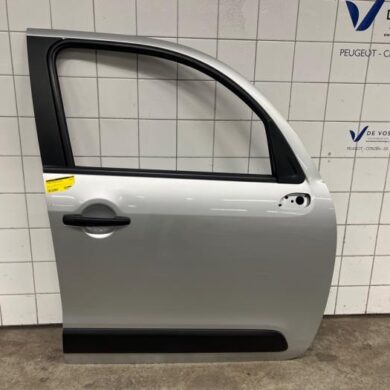 Citroen C3 Picasso 1.2 12V PureTech 110 Front door 4-door, right 2016 9004AW