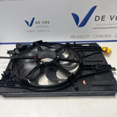 Peugeot 3008 2.0 GT BlueHDi 180 16V Cooling fan housing 2022 9832930080