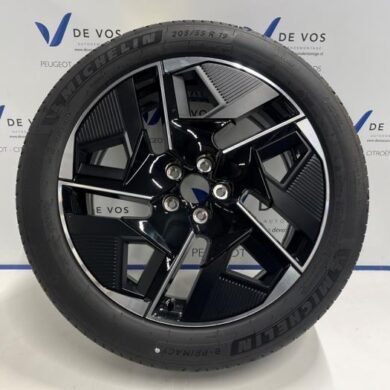 Peugeot 408 1.2 Hybrid 136 Velg + Band 2023 98399456XY-9839945680