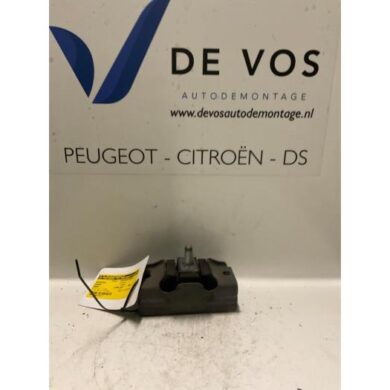 Peugeot Boxer 1.9D Motorlager D9B-DJY 1998 184446