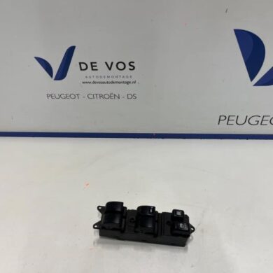 Peugeot 4007 2.4 16V Combischakelaar ramen 2008 6590W7-6590HV