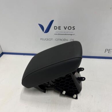 Opel Grandland X 1.6 Turbo 16V Hybrid Armleuning 2023 YP000571XX