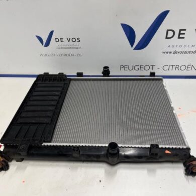 Citroen C4 1.2 Hybrid 136 Radiator HN09 2024 9827174680