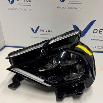 Citroen C4 1.2 Hybrid 136 Headlight, left 2024 9830649480