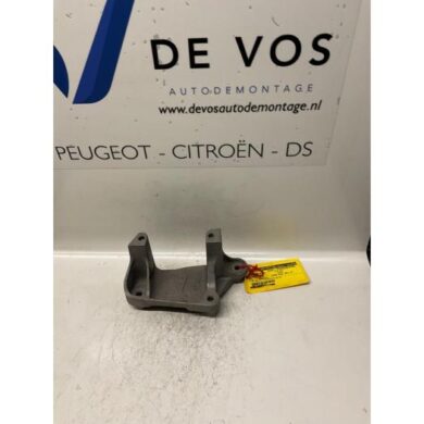 Citroen C5  Versnellingsbak Steun 2011 1813A2 20GN03