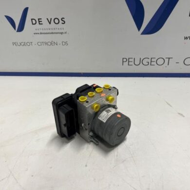 Peugeot Expert 1.5 BlueHDi 100 ABS Pomp YHR-YH01 2022 9840461080-1686429080