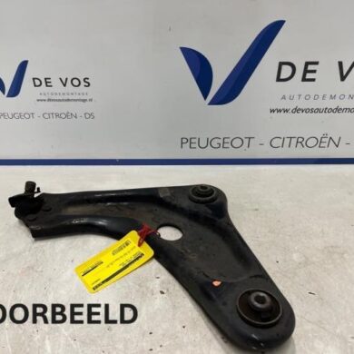 Peugeot 207 1.6 16V THP Draagarm links-voor 2007 3520Q9