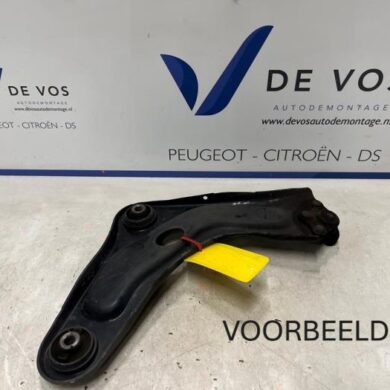 Peugeot 207 1.6 HDi 16V Front wishbone, left 2008 3520R7
