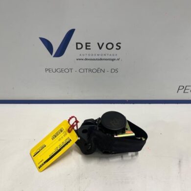 Peugeot 208 1.2 Vti 12V PureTech Rear seatbelt, right 2017 16101490XY-16074110XX