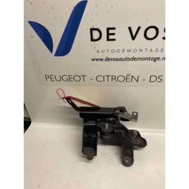 Peugeot 107 1.0 12V Engine mount CFA 2007 1813J6