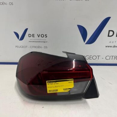 Opel Corsa 1.2 12V 75 Achterlicht links 2025 9829317380