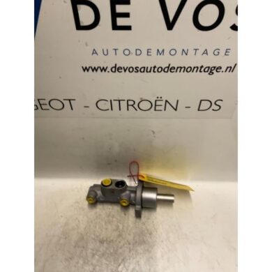 Peugeot 206 PLUS 1.4 XS Hoofdremcilinder KFW 2009 4601H5