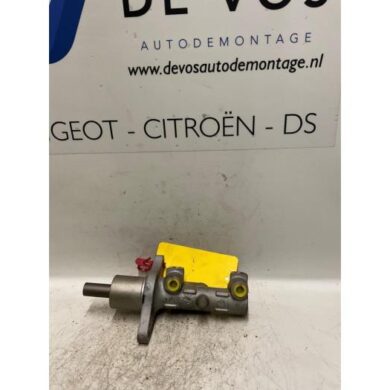 Peugeot 407  Hoofdremcilinder RHJ-RHFRHO1-RHF-RHO1 2008 4601P6