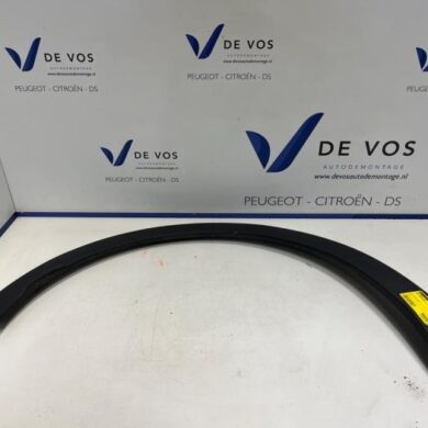 Opel Grandland X 1.2 Turbo 12V Wheel arch strip 2019 YP000309XT