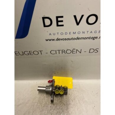 Citroen C4 1.6 HDi 16V 110 Master cylinder 9HY 2005 4601R1-4601T2