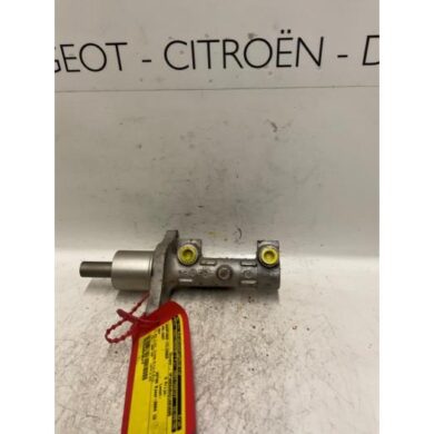 Peugeot 407  Hoofdremcilinder RHR 2004 4601P6