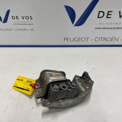 Opel Movano 2.2 D 140 Engine mount 4H03-AH03 2022 1637131080-1637130980