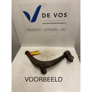 Citroen Xantia 1.8i X,SX,Harmonie,Sensation 16V Front wishbone, right 1999 352181