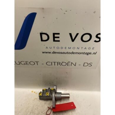 Peugeot 3008 1.6 HDiF 16V Hoofdremcilinder 9HZ-9HZ9H01-9H01 2009 4601T1