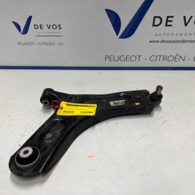 Citroen C3 1.2 PureTech 100 Draagarm rechts-voor 2025 9862432080
