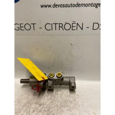 Citroen C6 2.7 HDiF V6 24V Hoofdremcilinder UHZ 2006 4601P7