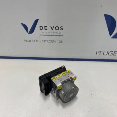 Peugeot 2008 1.2 VTi 12V PureTech 100 ABS Pomp HNK-HN05 2024 1693688180-9860293080