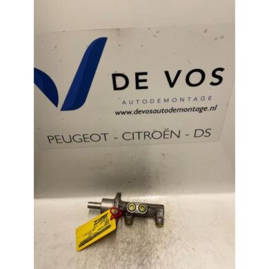 Peugeot Expert 1.6 HDi 90 Master cylinder 9HU 2010 4601T3