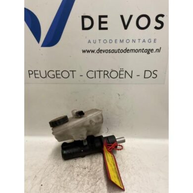 Peugeot 806 2.0 16V Master cylinder RFN 2001 4601K2
