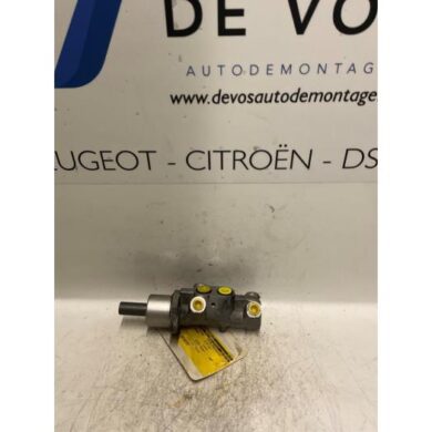 Peugeot 306 1.8i ST Hoofdremcilinder LFZ 1997 4601H2