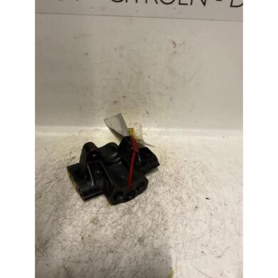 Citroen Xantia 2.0i SX,VSX Verdeelblok Stuurbekrachtiging 1993 402400