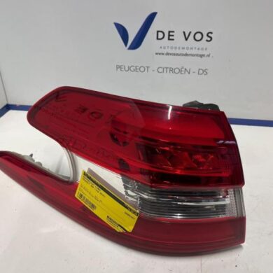 Peugeot 308 1.2 12V e-THP PureTech 110 Achterlicht links 2015 9678093980