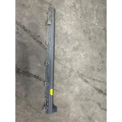 Citroen C3 1.5 Blue HDi 100 16V Seitenschürze links 2018 9813817480