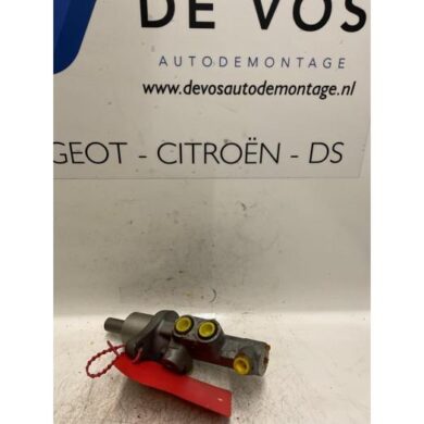 Peugeot 807 2.0 HDi 16V Master cylinder RHW 2006 4601T0