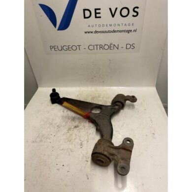 Peugeot 807 2.0 16V Draagarm links-voor 2003 3520P6