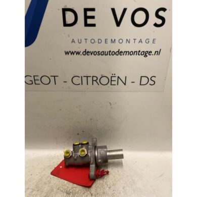 Peugeot 308 1.6 VTI 16V Hoofdremcilinder 5FW 2008 4601V1