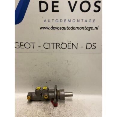 Citroen Xsara  Master cylinder 2000