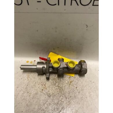 Citroen C4 1.6 HDi 16V Master cylinder 9HX 2005 4601L0