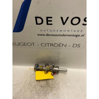 Citroen C4 1.6 HDi 16V Master cylinder 9HX 2005 4601L0
