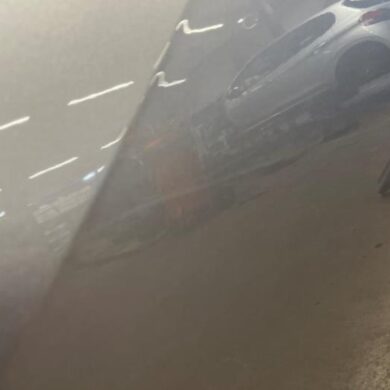 Peugeot 2008 1.2 VTi 12V PureTech 100 Tür 4-türig rechts hinten 2024 9831048080