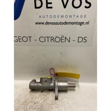 Citroen C5  Hoofdremcilinder 4HL-4HL4H02 2011 4601Y7