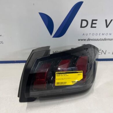 Peugeot 208 1.2 Vti 12V PureTech 75 Achterlicht rechts 2021 9823216580