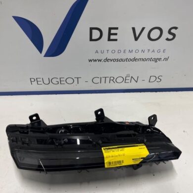 Peugeot 308 1.2 PureTech Hybrid 136 Dagrijverlichting links 2023 9835230980