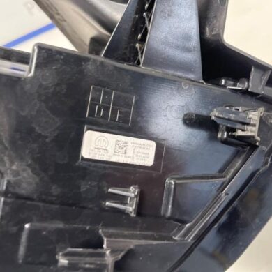 Peugeot 2008 1.2 VTi 12V PureTech 100 Taillight, right 2024 9850439980