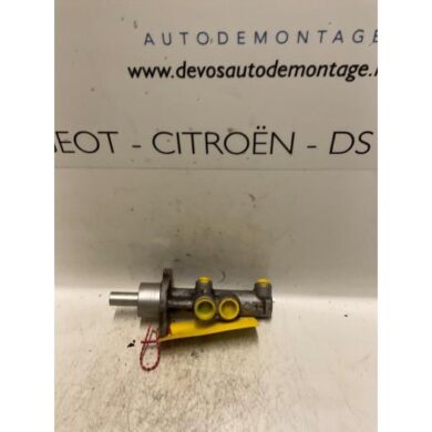 Citroen C2 1.4 HDI Hoofdremcilinder 8HZ 2006 4601R0