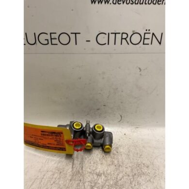Citroen C-Crosser 2.4 16V Hoofdremcilinder SFZ 2008 4601W0