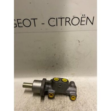 Peugeot 306 1.9 D,XND,XAD Hoofdremcilinder DJY 1999 4601F8