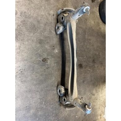 Peugeot 308 1.6 16V HYbrid 180 e-EAT8 Rear-wheel drive axle 5G06 2023 9831044680