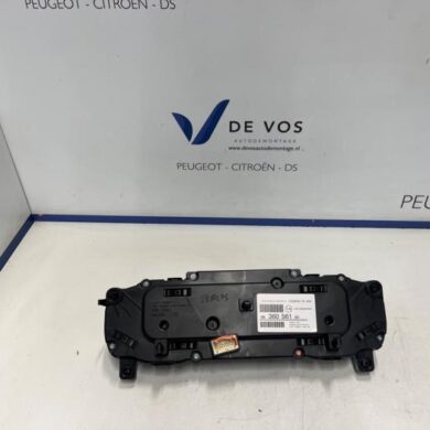 Peugeot 208 1.2 Vti 12V PureTech 75 Kilometerteller KM 2021 9843003980-9836056180